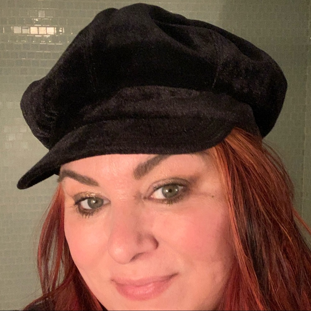 Black velvet newsboy super soft